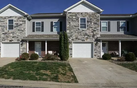 224 N Mimosa Ln, Bridgeport, WV 26330