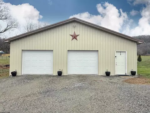 911 Simpson Rd, Flemington, WV 26347 photo 3