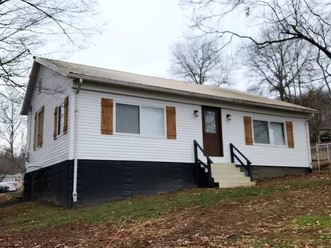 60 Tygart Dr, Philippi, WV 26416