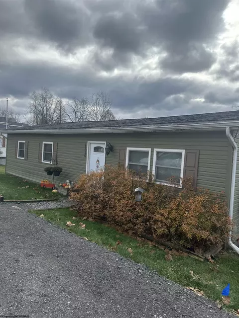 1256 Montrose Ave, Morgantown, WV 26505