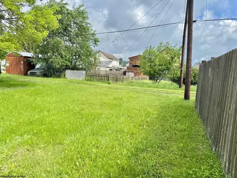 Exterior - 230 Thomas Ave, Davis, WV 26260 photo 2 of 3