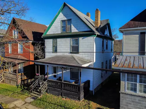 806 Gaston Ave, Fairmont, WV 26554