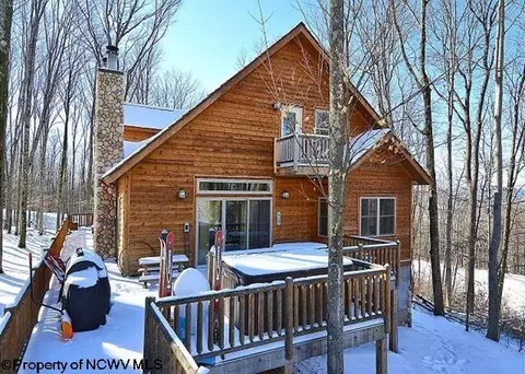 429 Mid Mountain Dr, Davis, WV 26260