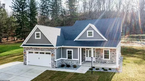 1 Cliff View Cir, Morgantown, WV 26508