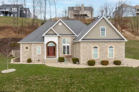 104 Iris Ln, Morgantown, WV 26501