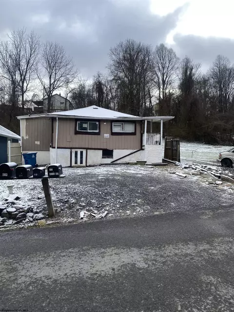 606 Odell St, Fairmont, WV 26554