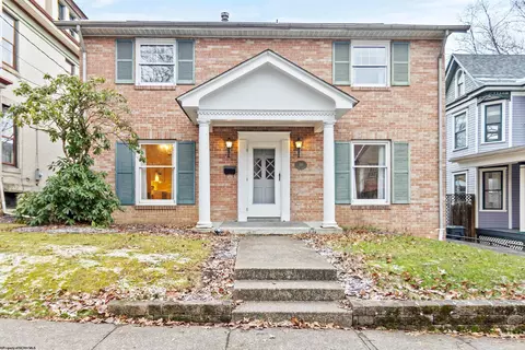 240 Park St, Morgantown, WV 26501