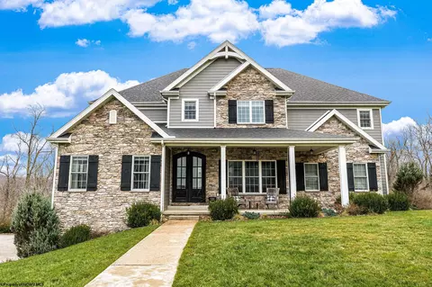 113 Rockwell Ct, Morgantown, WV 26508