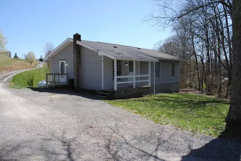 9412 Morgantown Pike, Philippi, WV 26416