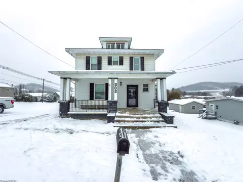 505 Herman Ave, Star City, WV 26505