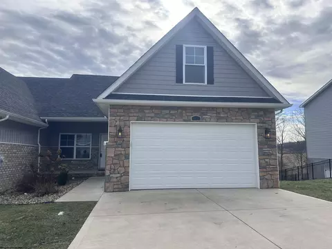2031 Mountain Ash Ln, Morgantown, WV 26501