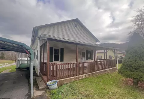 1573 Main St, Lumberport, WV 26386