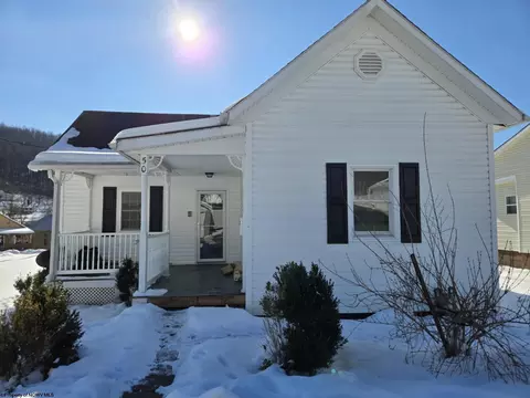 50 West St, Salem, WV 26426