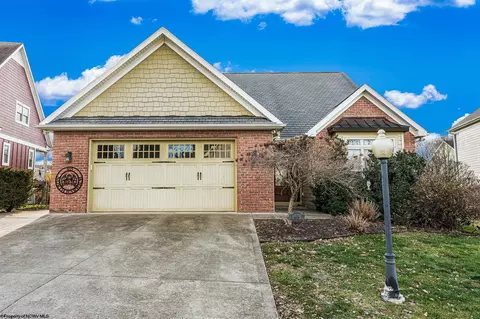 405 N Harwich Cir, Morgantown, WV 26508