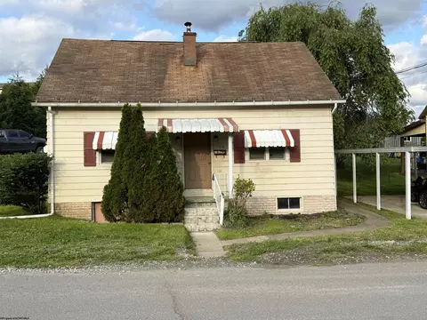 709 Church St, Monongah, WV 26554