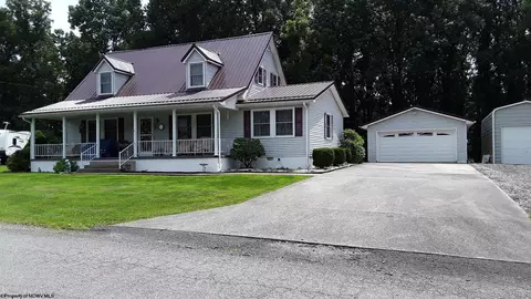 230 S Tenney Dr, Buckhannon, WV 26201