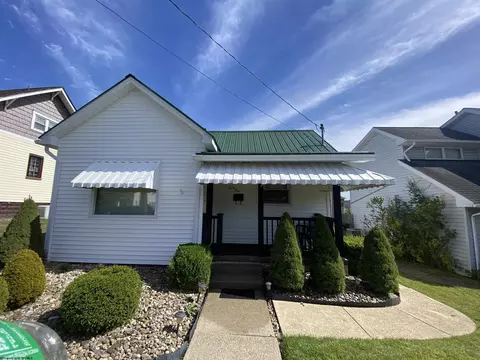 410 Pennsylvania Ave, Nutter Fort, WV 26301