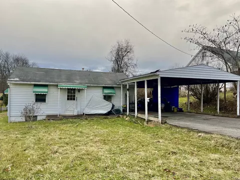 117 Fox Hill Ln, Fairmont, WV 26554