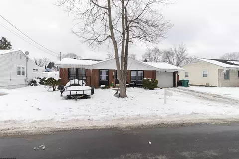 104 Faris Ave, Bridgeport, WV 26330