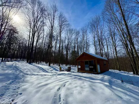 5 Laurel Loop, Bruceton Mills, WV 26525
