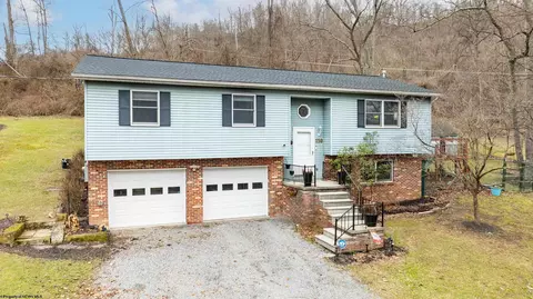 159 Johns St, Morgantown, WV 26505