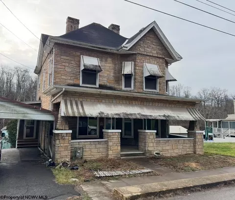 220 Main St, Worthington, WV 26591