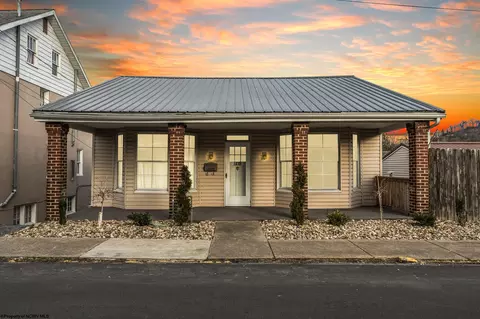 241 Dewey St, Morgantown, WV 26501