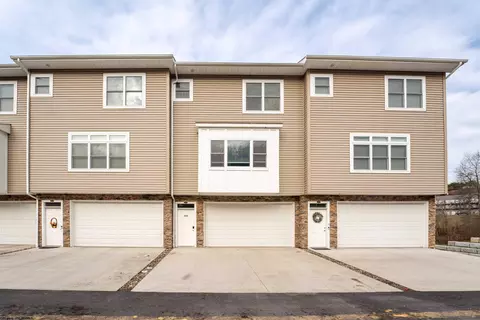 313 Pasture Ln, Morgantown, WV 26505