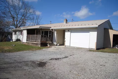 26 Curtis Ln, Belington, WV 26250