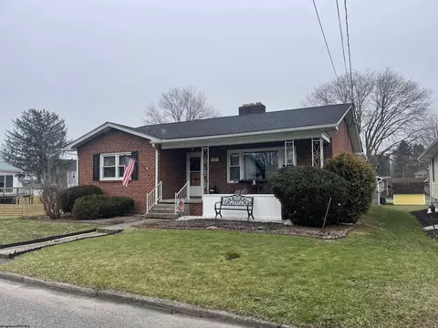 126 Barbour St, Buckhannon, WV 26201