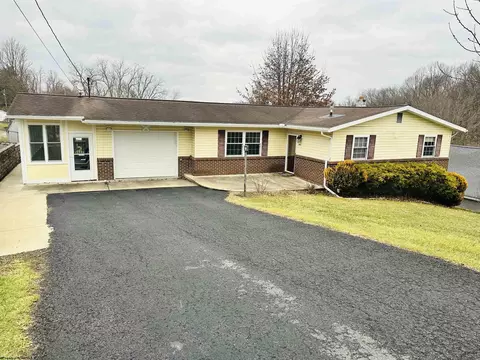1803 Martha Ave, Fairmont, WV 26554