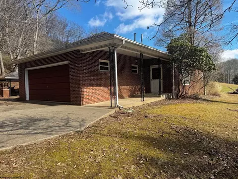 1451 Old Route 33 Rd, Weston, WV 26452