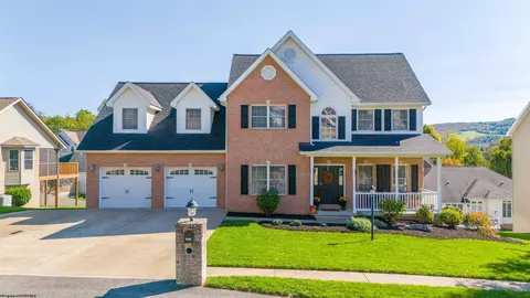 1059 Autumn Ave, Morgantown, WV 26508