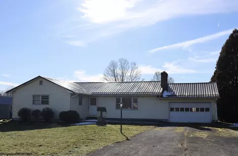 254 Long Ln, Valley Bend, WV 26293