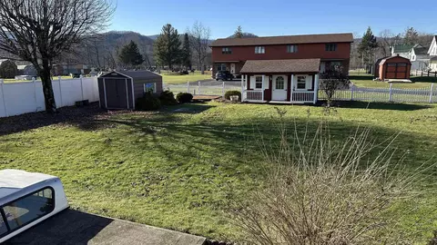Exterior - 280 Main St, Beverly, WV 26253 photo 2 of 3