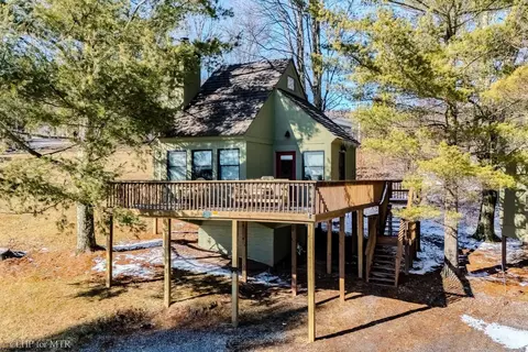 21 Honey Pot Ln, Davis, WV 26260