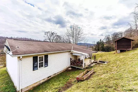Exterior - 154 Wise St, Baxter, WV 26560 photo 5 of 8