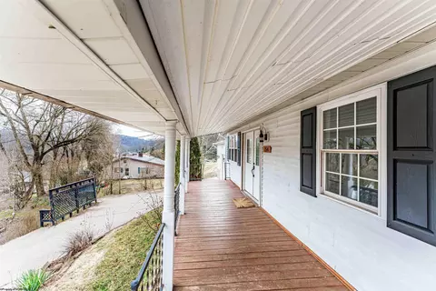 Exterior - 154 Wise St, Baxter, WV 26560 photo 7 of 8