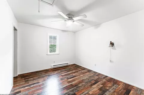 Bedroom - 154 Wise St, Baxter, WV 26560 photo 3 of 6
