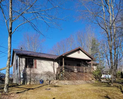 69 Log House Ln, Elkins, WV 26241
