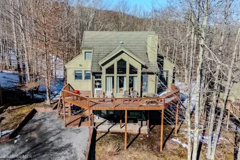 117 Treetop Ln, Davis, WV 26260