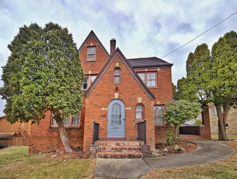 2007 Goff Ave, Clarksburg, WV 26301