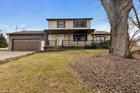 14 Orchard Acres Dr, Morgantown, WV 26508
