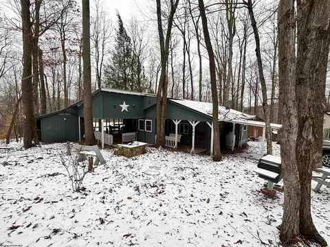 163 Cricket Ln, Buckhannon, WV 26201