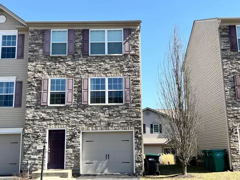 40 Barrington Ct, Bridgeport, WV 26330