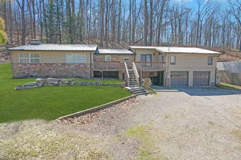 50 Birch Hollow Rd, Morgantown, WV 26508