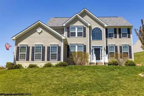 6 Ridgeview Ln, Morgantown, WV 26508
