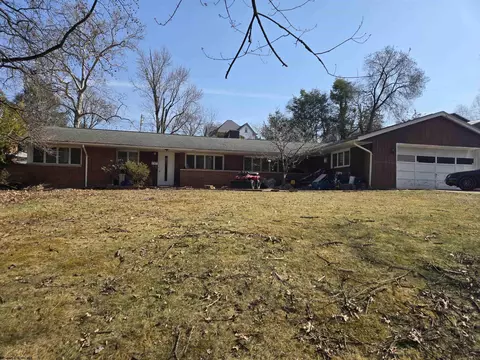 649 Park St, Morgantown, WV 26505