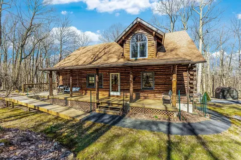 433 Raven Rock Dr, Morgantown, WV 26508