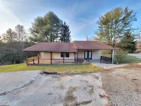 1433 Chaplin Rd, Morgantown, WV 26501